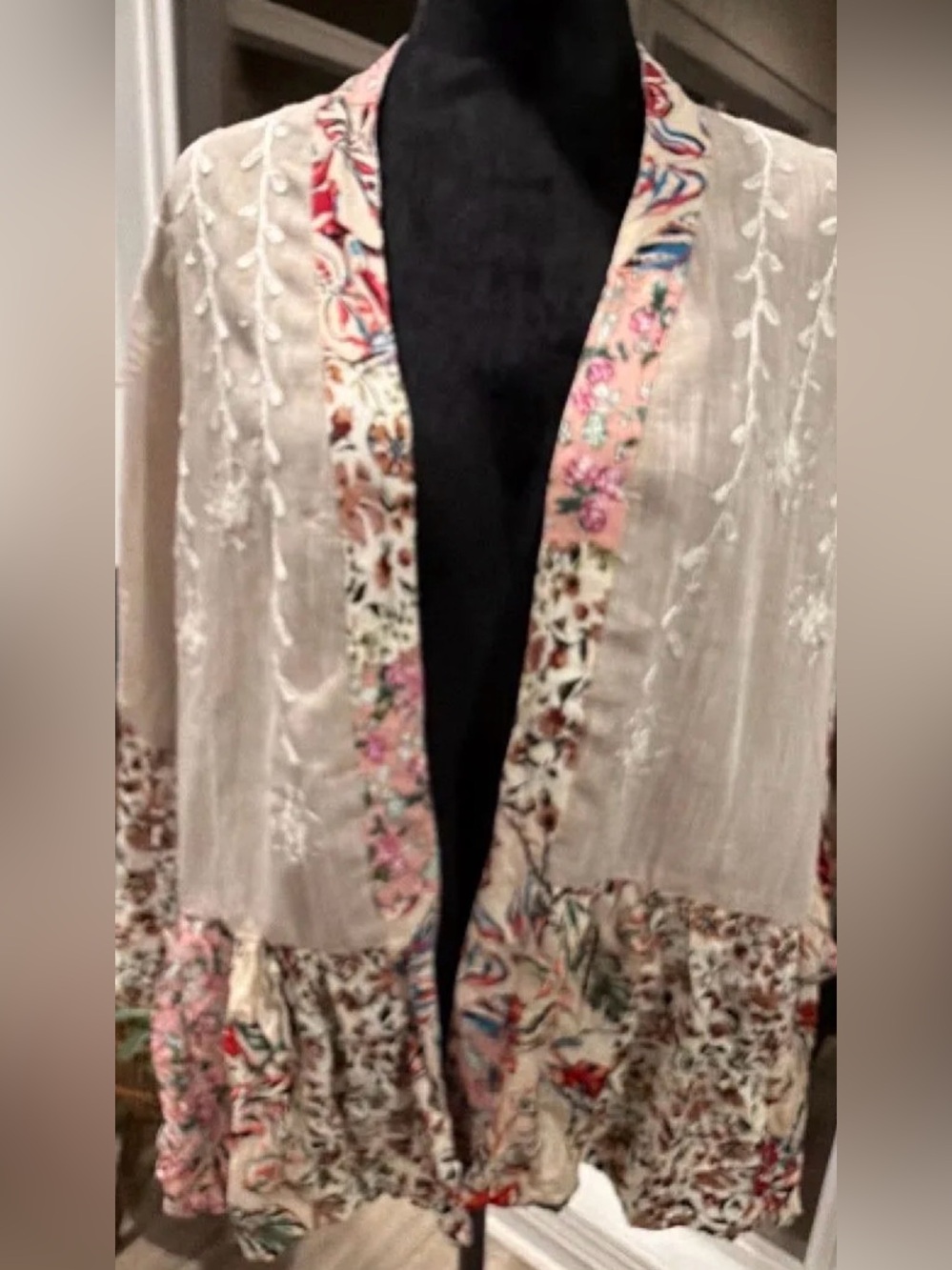 NWT Young Threads embroidered kimono with ruffle sleeves sz M